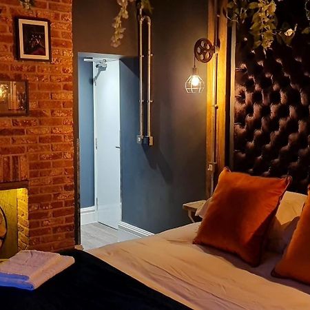 The Waterside Bar, Rooms & Restaurant สวินตัน ห้อง รูปภาพ